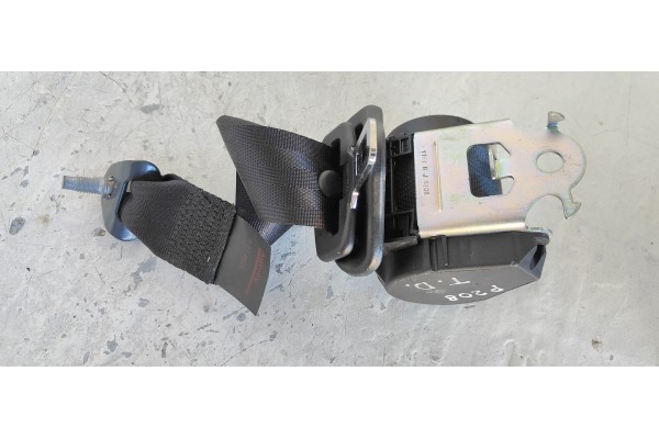 Recambio de cinturon seguridad trasero derecho para peugeot 208 active referencia OEM IAM 98063163XY  