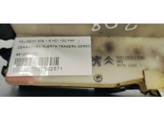 Recambio de cerradura puerta trasera derecha para peugeot 208 1.6 hdi 100 fap referencia OEM IAM 9812501180  