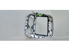 Recambio de moldura para renault captur 1.2 i turbo 118 referencia OEM IAM 682703348R  