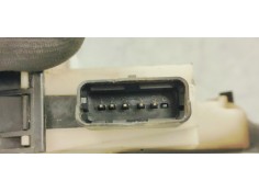 Recambio de cerradura puerta trasera derecha para peugeot 208 1.6 hdi 100 fap referencia OEM IAM 9812501180  