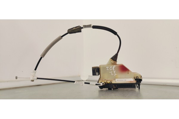 Recambio de cerradura puerta trasera izquierda para peugeot 208 1.6 hdi 100 fap referencia OEM IAM 9812501280  