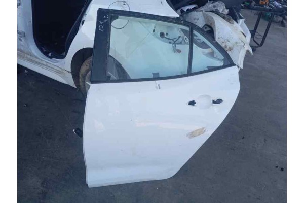 Recambio de puerta trasera izquierda para toyota corolla (e21) zwe219l-dhxnbw(6h) referencia OEM IAM   