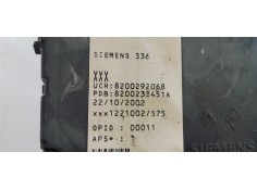 Recambio de caja reles / fusibles para renault megane ii berlina 5p 1.5 dci diesel referencia OEM IAM 8200233451A  