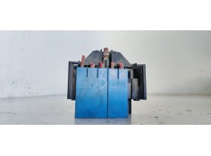 Recambio de caja reles / fusibles para opel vectra b berlina 2.0 16v cat (x 20 xev / l34) referencia OEM IAM 9647301  