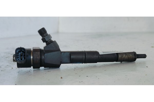 Recambio de inyector para opel insignia berlina 2.0cdti 130 fap referencia OEM IAM 0445110327  
