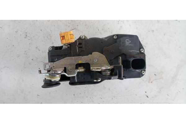 Recambio de cerradura puerta trasera derecha para pontiac torrent m1 referencia OEM IAM R16889614  