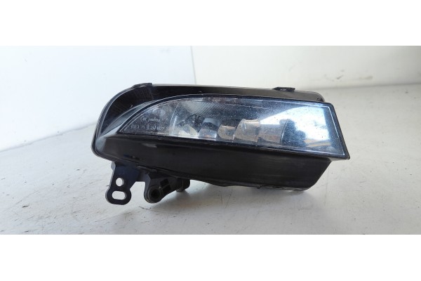 Recambio de faro antiniebla derecho para audi a5 sportback (8t) 2.0 16v tdi referencia OEM IAM 8T0941700F  
