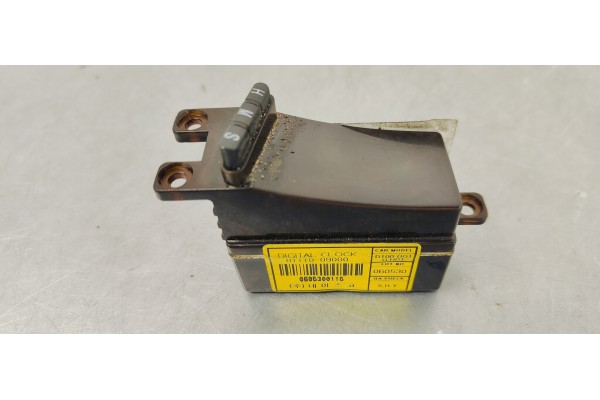 Recambio de pantalla multifuncion para ssangyong kyron 2.0 d referencia OEM IAM 8111009000  