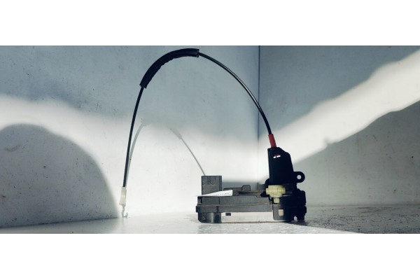 Recambio de cerradura puerta trasera derecha para opel zafira b edition ´´111 jahre´´ referencia OEM IAM 13210739  