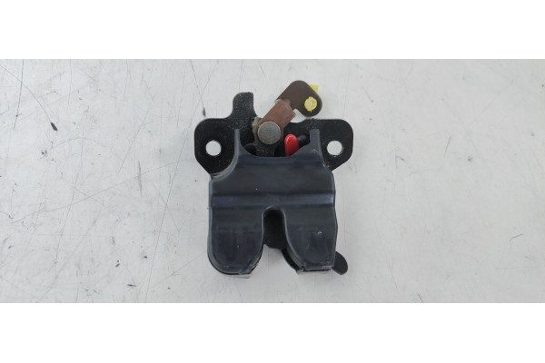 Recambio de cerradura maletero / porton para hyundai elantra (xd) 1.6 comfort (5-ptas.) referencia OEM IAM   