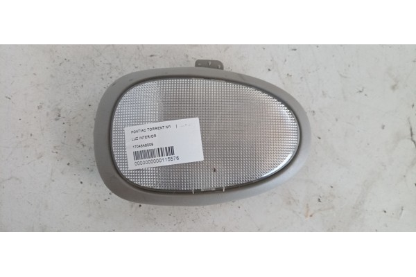 Recambio de luz interior para pontiac torrent m1 referencia OEM IAM 17046A6009  