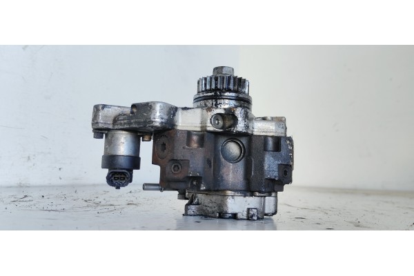Recambio de bomba inyeccion para renault laguna ii (bg0) 2.0 dci diesel cat referencia OEM IAM 0445010099  