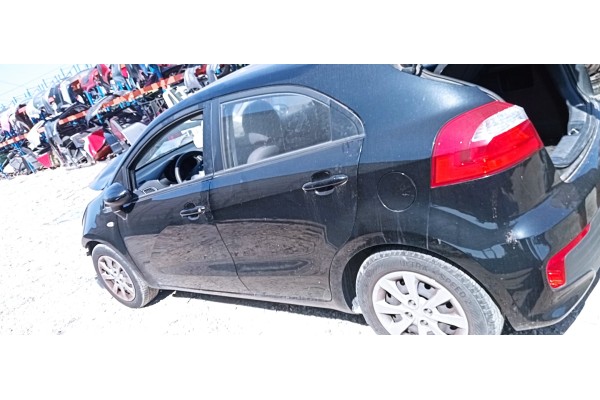 Recambio de puerta trasera izquierda para kia rio drive referencia OEM IAM   