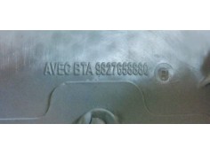 Recambio de luz interior para peugeot 208 (p2) 1.2i turbo 100 fap referencia OEM IAM 9827658880  