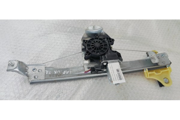 Recambio de elevalunas trasero derecho para renault captur 1.2 i turbo 118 referencia OEM IAM 827009380R  