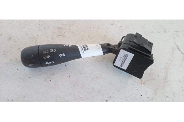 Recambio de mando luces para pontiac torrent m1 referencia OEM IAM 15251096  