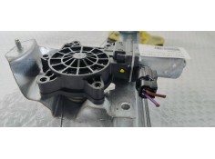 Recambio de elevalunas trasero derecho para renault captur 1.2 i turbo 118 referencia OEM IAM 827009380R  