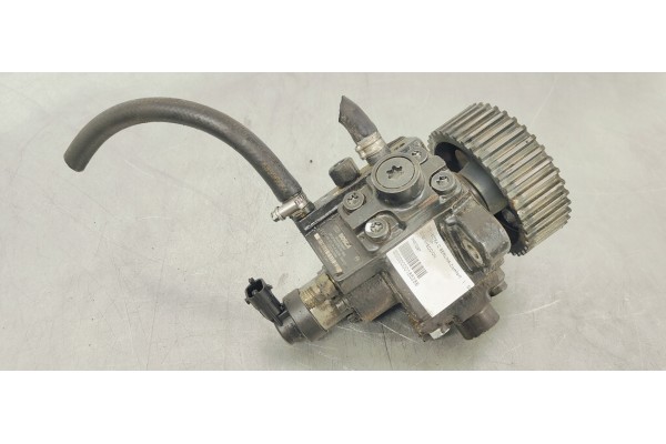 Recambio de bomba inyeccion para opel vectra c berlina comfort referencia OEM IAM 0445010097  