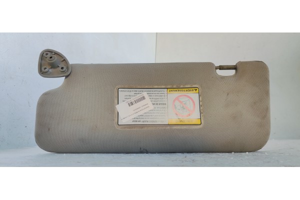 Recambio de parasol derecho para ssangyong kyron 270 xdi limited 4wd referencia OEM IAM   