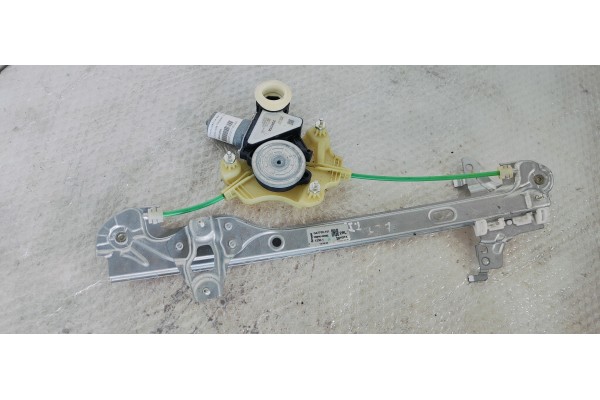 Recambio de elevalunas trasero izquierdo para toyota corolla (e21) zwe219l-dhxnbw(6h) referencia OEM IAM 6984002682  