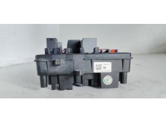 Recambio de caja reles / fusibles para opel insignia berlina edition referencia OEM IAM 13255300  