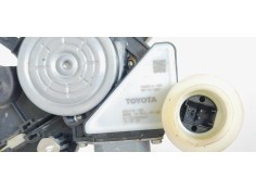 Recambio de elevalunas delantero derecho para toyota corolla (e21) zwe219l-dhxnbw(6h) referencia OEM IAM 6981002722  
