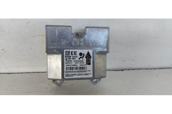 Recambio de centralita airbag para opel astra h berlina 1.7 16v cdti referencia OEM IAM 13251081  