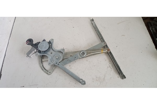 Recambio de elevalunas delantero izquierdo para toyota rav 4 (a3) 2.2 d-4d cat referencia OEM IAM 8572035140  