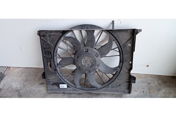 Recambio de electroventilador para mercedes-benz clase e (w211) berlina 2.2 cdi cat referencia OEM IAM 3135103520  