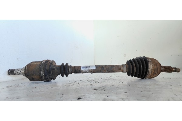 Recambio de transmision delantera izquierda para renault scenic ii confort dynamique referencia OEM IAM 8200330413  