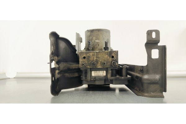 Recambio de abs para citroen c4 berlina vtr plus referencia OEM IAM 9657352680  
