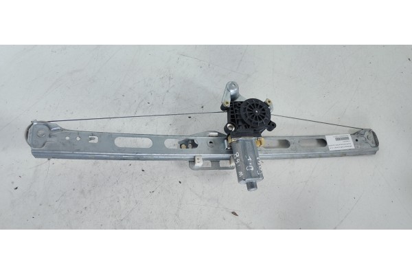 Recambio de elevalunas delantero izquierdo para mercedes-benz clase a (w168) 1.4 cat referencia OEM IAM 0130821673  