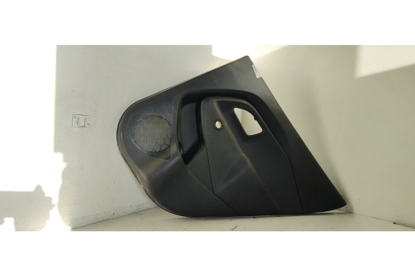 Recambio de guarnecido puerta trasera derecha para kia rio drive referencia OEM IAM   