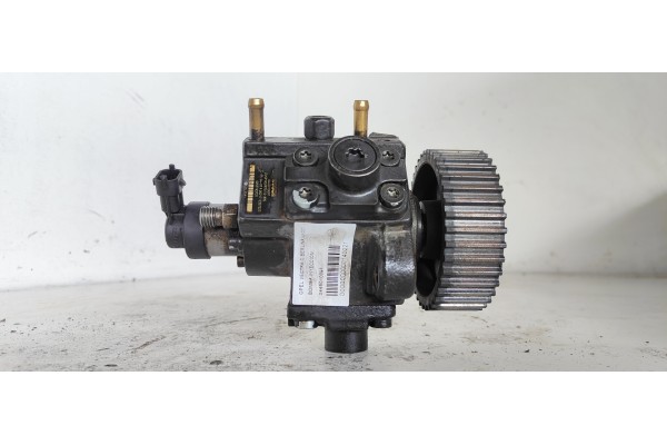 Recambio de bomba inyeccion para opel vectra c berlina 1.9 cdti referencia OEM IAM 0445010097  