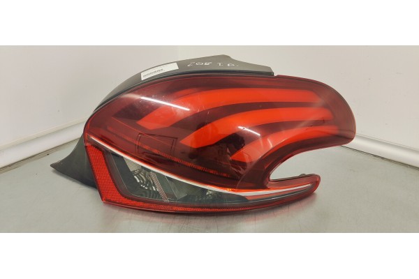 Recambio de piloto trasero derecho para peugeot 208 1.6 hdi 100 fap referencia OEM IAM   