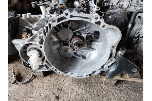 Recambio de caja cambios para hyundai tucson (jm) 2.0 crdi cat referencia OEM IAM M5GF2  