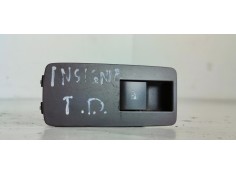 MANDO ELEVALUNAS TRASERO DERECHO 13301889 