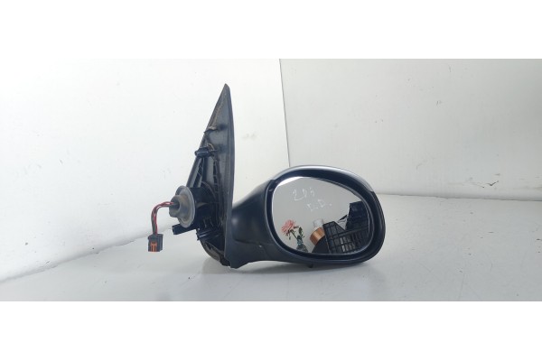 Recambio de retrovisor derecho para peugeot 206 berlina 1.6 16v cat referencia OEM IAM 018015  