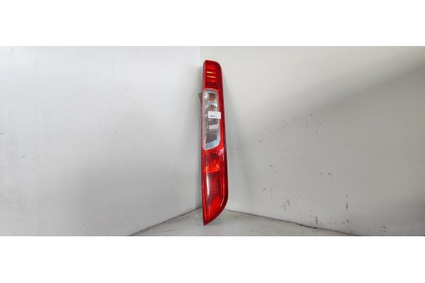 Recambio de piloto trasero derecho para ford focus berlina (cap) 1.6 16v cat referencia OEM IAM   