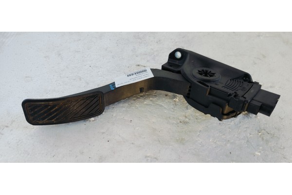 Recambio de pedal acelerador para ford fiesta (cb1) 1.5tdci 75 fap referencia OEM IAM 8V219F836AB  