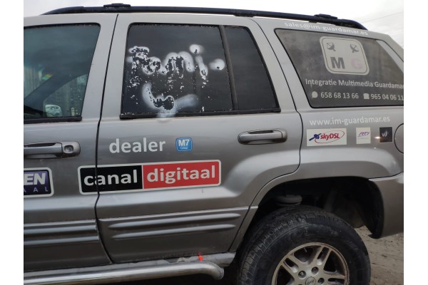 Recambio de puerta trasera izquierda para jeep gr.cherokee (wj/wg) 3.1 td limited referencia OEM IAM   