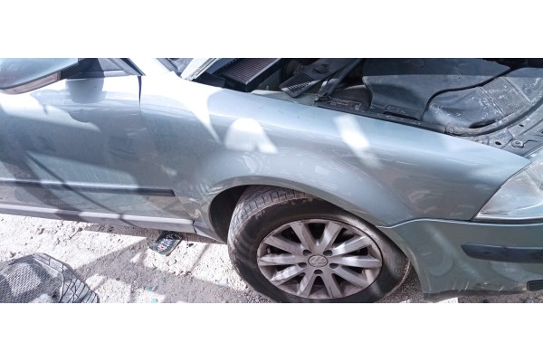 Recambio de aleta delantera derecha para volkswagen passat berlina (3b3) 1.9 tdi referencia OEM IAM   