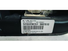 Recambio de guarnecido puerta trasera derecha para lancia thema 3.0jtd 240 fap referencia OEM IAM   