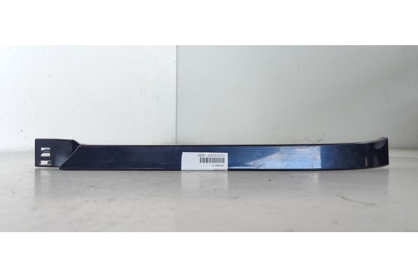 Recambio de moldura para mercedes-benz clase m (w163) 3.7 v6 cat referencia OEM IAM 1638260177  