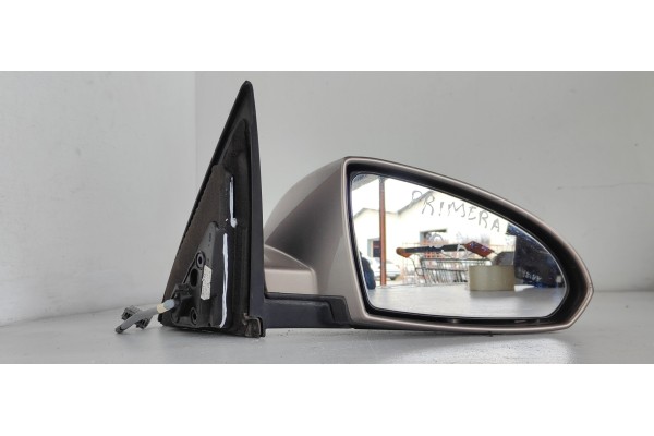 Recambio de retrovisor derecho para nissan primera berlina (p12) line up referencia OEM IAM   