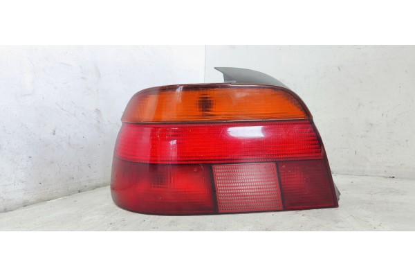 Recambio de piloto trasero izquierdo para bmw serie 5 berlina (e39) 530d referencia OEM IAM 14603300  