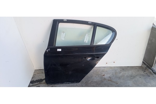 Recambio de puerta trasera izquierda para bmw serie 1 berlina (e81/e87) 2.0 16v cat referencia OEM IAM   
