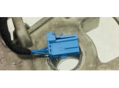 Recambio de volante para peugeot 208 1.6 hdi 100 fap referencia OEM IAM 98084115ZD  