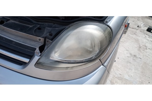 Recambio de faro izquierdo para opel vivaro 1.9 cdti cat (f9q-760 / l08) referencia OEM IAM   