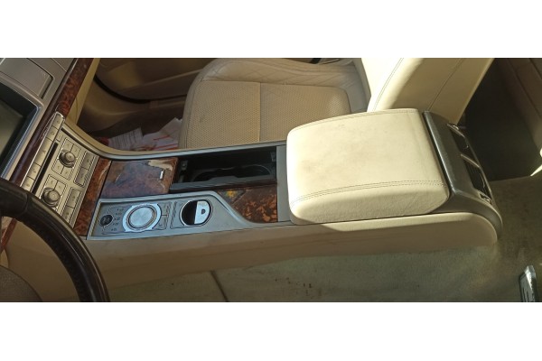 Recambio de apoyabrazos central para jaguar xf 2.7 v6 diesel luxury referencia OEM IAM   